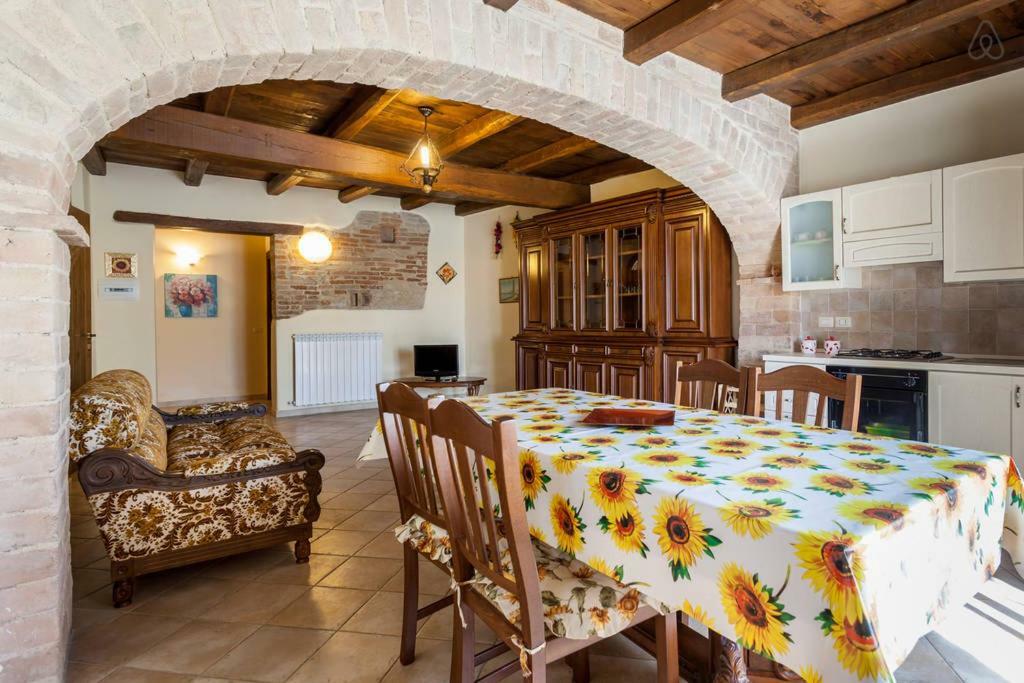 Appartement Ciards House à Montefalco Extérieur photo